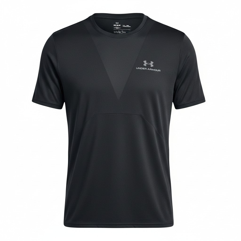 Playera deportiva Under Armour negra con logo minimalista - frente