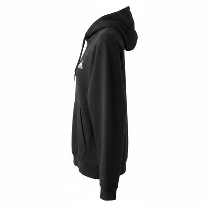 Sudadera LACEUP CO adidas Essentials negra de tejido fleece con gorro y logo blanco en vista lateral